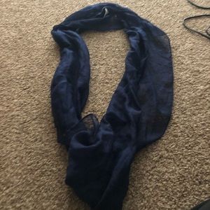 Infinity scarf